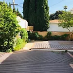 Lovely 3 Bedroom House Beverly Hills